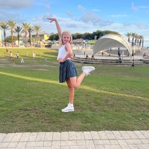 Meet your Posher, Violet! 💙